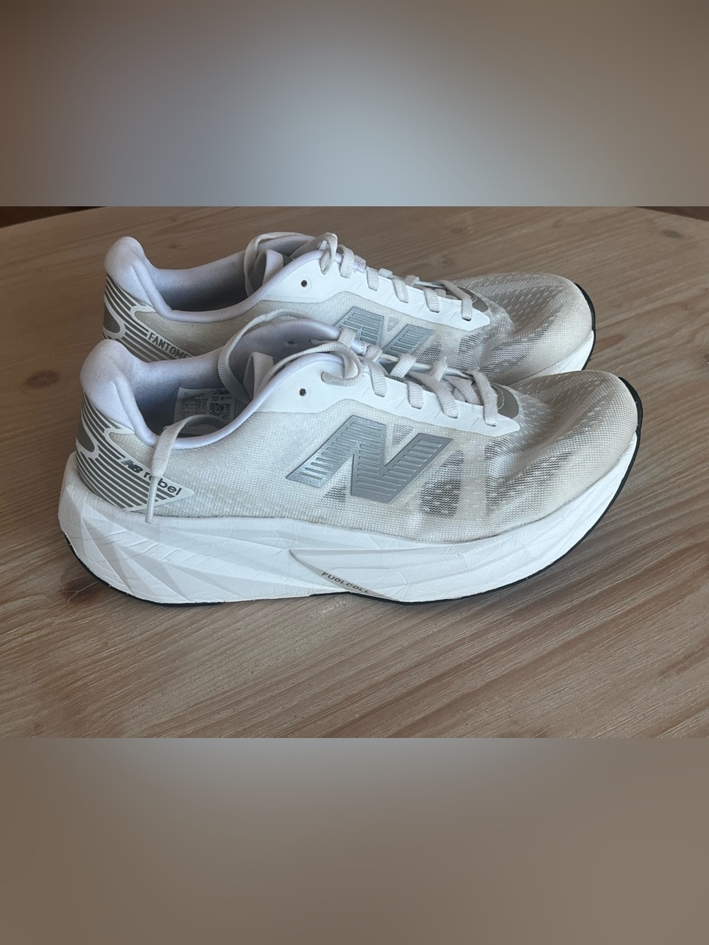 New Balance FuelCell Rebel V5 Running White Size 9